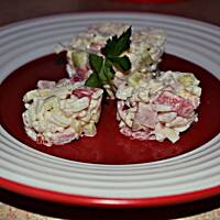 Ryżowa sałatka z kalafiorem,szynką i serem