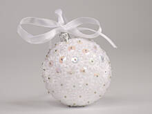 Fot. Wkn, Piękne dekoracje świąteczne dla początkujących - jak wykonać bombkę Kwiat Mrozu?