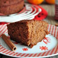 Ciasto kakaowo-pomarańczowe z cynamonowy cukrem