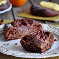 Kawowe drożdżówki z budyniem i pomarańczową nutą