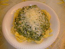 Fot. woila, tagliatelle z łososiem i szpinakiem