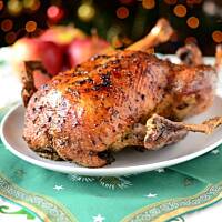 Kaczka pieczona z jabłkami