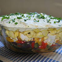 Tortellini z pieczonym kurczakiem i warzywami