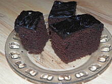 Fot. volupteusement, mocno czekoladowy murzynek