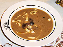 Fot. mariola2000, Aksamitna zupa grzybowa z rodzynkami wg M&Ł