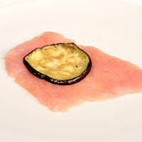 Roladki drobiowe z bakłażanem - danie na parze