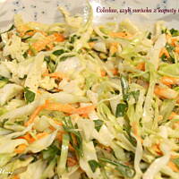 Colesław, czyli surówka z kapusty i marchewki