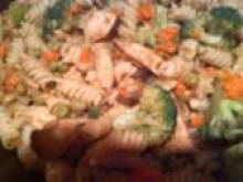 Fot. borniak78, makaron z kurczakiem i brokułami