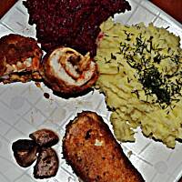 Roladki drobiowe z pieczarkami i serem