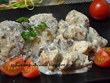 Fot. makusia, Piersi z kurczaka w sosie czosnkowo ziołowym