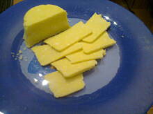 Fot. carolotta, domowej roboty ser  żółty