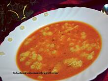 Fot. makusia, Kremowa pomidorówka z gwiazdkami