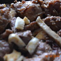 Policzki wieprzowe faszerowne boczniakami w sosie