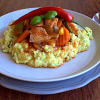 Kurczak po włosku w potrawce z kaszą jaglaną