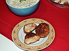 Fot. Duusiak, Kotlety drobiowe z parówką i papryką