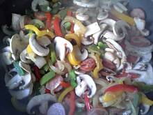 Fot. Dżanina Fonda, Kolorowa zapiekanka makaronowa