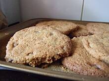 Fot. mag13, Kruche ciastka z kawałkami czekolady