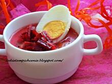 Fot. makusia, Barszcz z suszonych buraczków z jajkiem