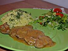 Fot. Duusiak, Polędwiczka wieprzowa w sosie własnym