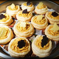 Bezowe babeczki toffi