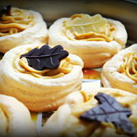 Bezowe babeczki toffi