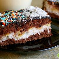 Ciasto czekoladowe z kokosem i jabłkami