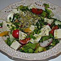 Sałatka z mozzarellą