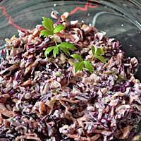 Surówka z czerwonej kapusty z majonezem