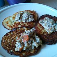 Placki ziemniaczane z warzywami i pieczarkami