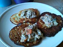 Fot. Haijle, Placki ziemniaczane z warzywami i pieczarkami