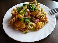 Fot. marlena_gdansk, Sałatka makaronowa z kurczakiem, curry i imbirem