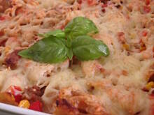 Fot. aldente, Zapiekanka z makaronem, mięsem mielonym i papryką