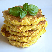 Dietetyczne placuszki owsiane z jabłkami