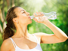 Fot. Wkn, Jaką wodę należy pić?