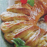 Kołacz z jabłkiem i cynamonem