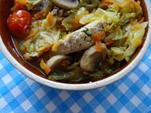 Fot. eluchap, Schab z młodą kapustą i pomidorkami