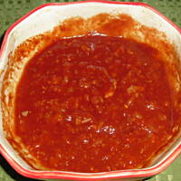 Quesadillas z szynką i ananasem z sosem barbecue