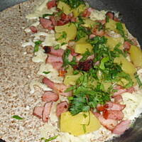 Quesadillas z szynką i ananasem z sosem barbecue