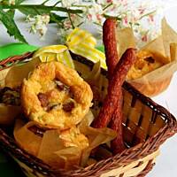 Piknikowe serniczki z kabanosami