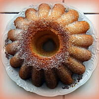 Babka z mlekiem skondensowanym