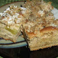 Ciasto ucierane z rabarbarem i kruszonką