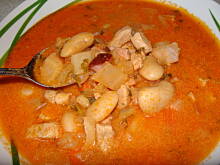 Fot. emocja, Zupa gulaszowa "Karmuszka"