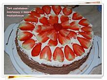 Fot. Olciaa, Tort czekoladowo-śmietanowy z musem truskawkowym