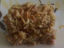 Fot. ekkore, Ciasto sypane z rabarbarem i marcepanem