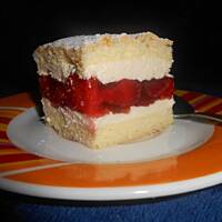 Ciasto truskawkowo - kremowe