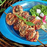 Drobiowe ślimaczki pomidorowe na patyku