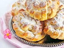 Fot. izaa_a, zakręcone brioszki...