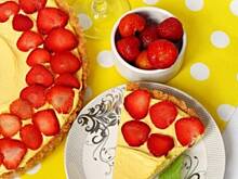 Fot. Mloda, Tarta truskawkowo - adwokatowa