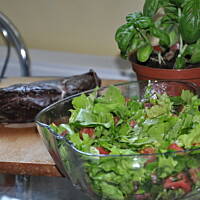 Sałatka z szynką z dzika