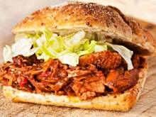 Fot. manoo, Pieczeń w kanapce/nalesniku/tortilli